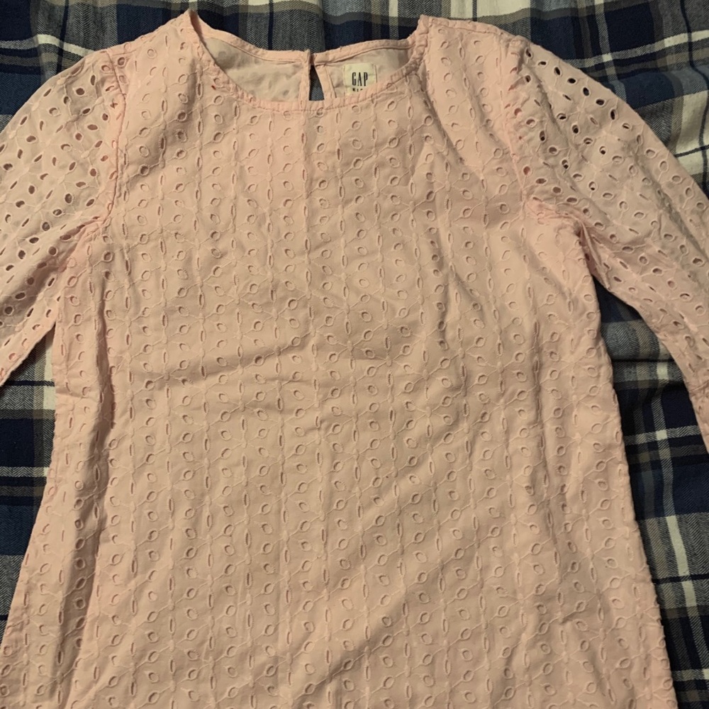 Gap eyelet shirt